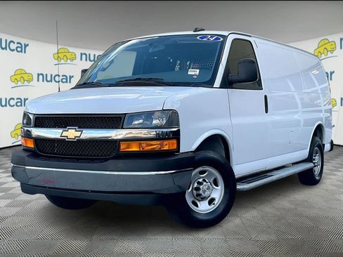 Used 2024 Chevrolet Express 2500 w/ Driver Convenience Package image 3