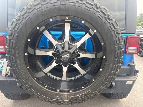 Used 2015 Jeep Wrangler Unlimited Sport w/ Quick Order Package 24S AWD/4WD image 20