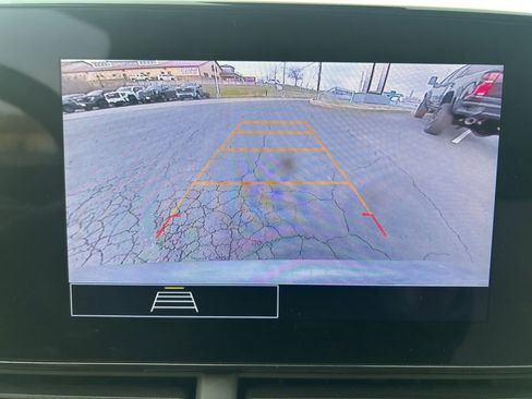 Used 2024 Chevrolet Trax RS w/ Driver Confidence Package image 28