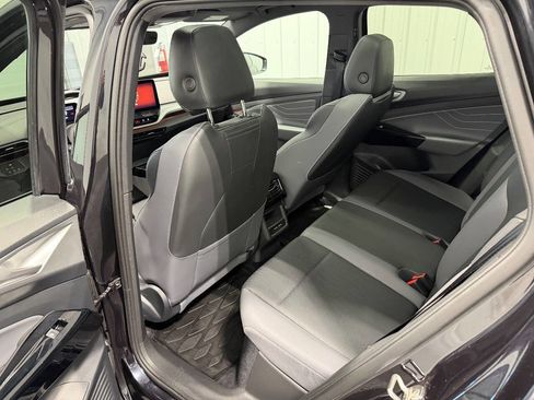 Used 2023 Volkswagen ID.4 Pro S image 13