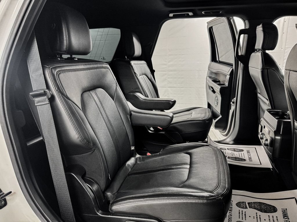 Used 2020 Ford Expedition Limited w/ Special Edition Package AWD/4WD image 10