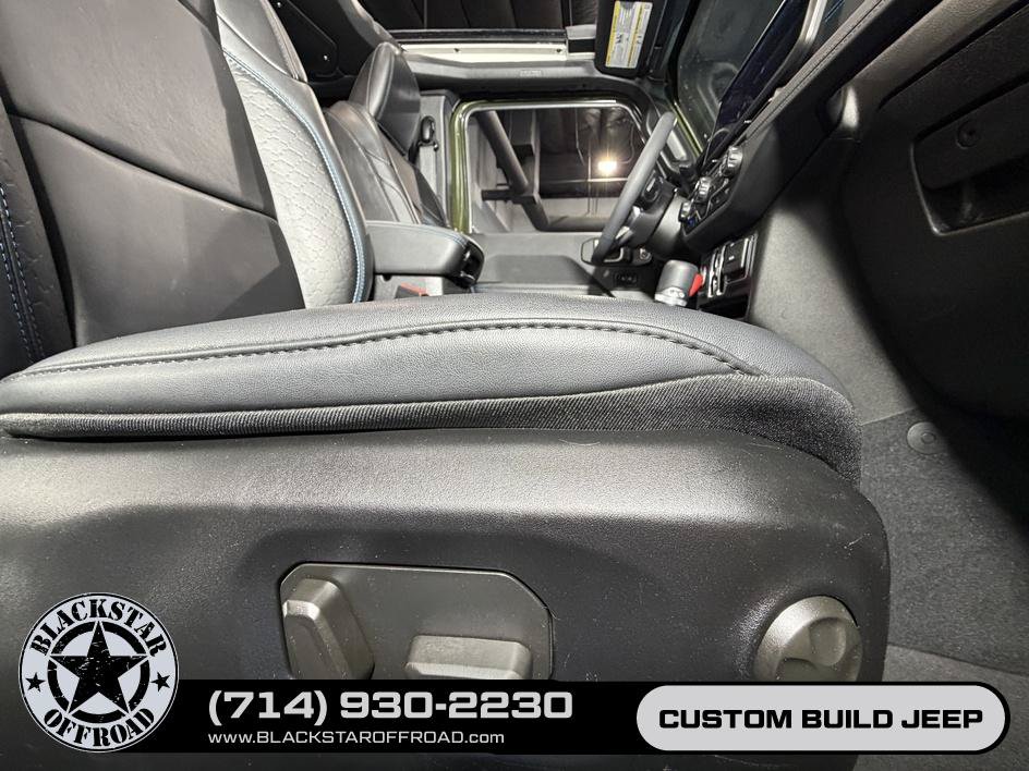 Used 2024 Jeep Wrangler High Altitude AWD/4WD image 27