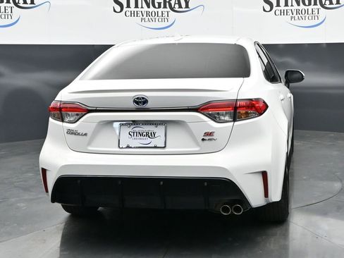 Used 2025 Toyota Corolla SE FWD image 6