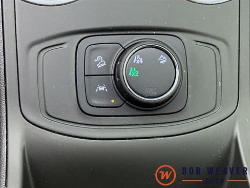 Used 2022 GMC Terrain SLE image 21