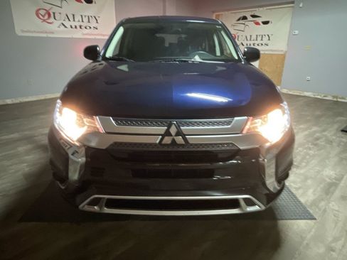Used 2020 Mitsubishi Outlander ES FWD image 33