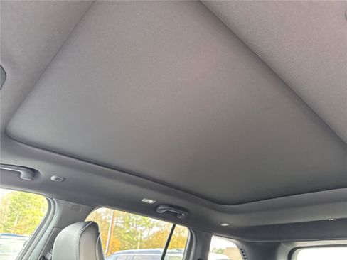 New 2025 Jeep Grand Cherokee Limited image 30