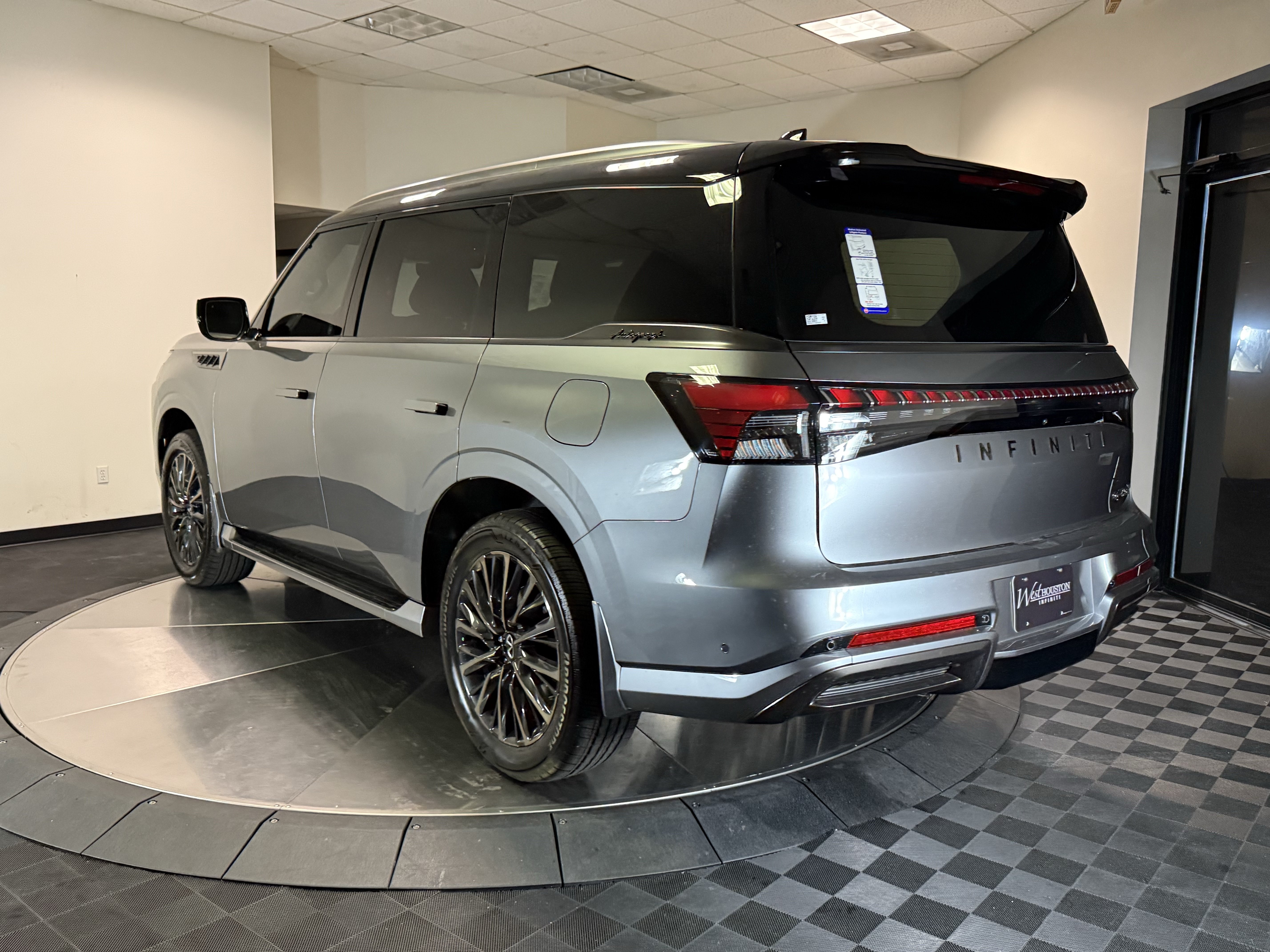 New 2026 INFINITI QX80 Autograph w/ Premium Cargo Package AWD/4WD image 5