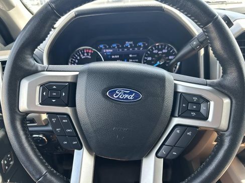Used 2020 Ford F250 Lariat w/ Lariat Ultimate Package AWD/4WD image 41