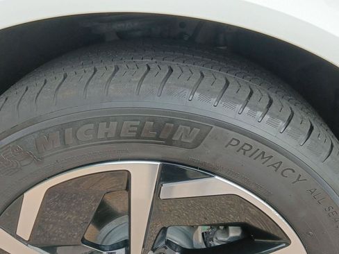 Used 2024 Chevrolet Equinox EV LT w/ Active Safety Package 3 FWD image 17