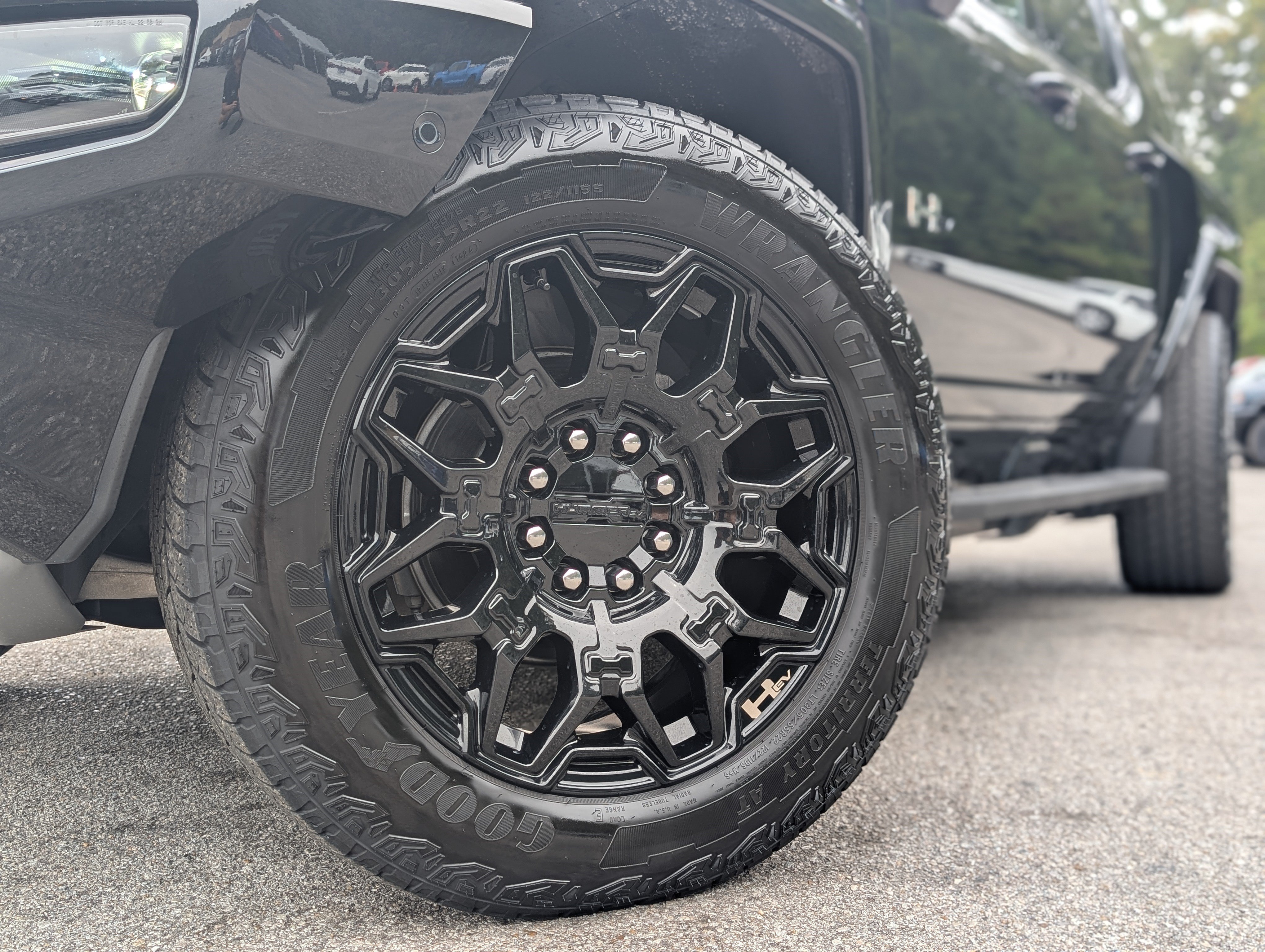 Used 2024 GMC Hummer EV 2X AWD/4WD image 34