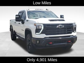 Used 2026 Chevrolet Silverado 2500 LT w/ Trail Boss Package AWD/4WD video 2