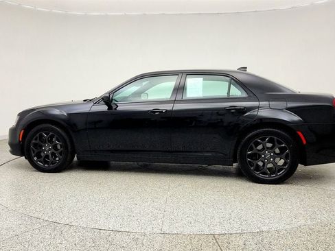 Used 2020 Chrysler 300 S AWD/4WD image 8