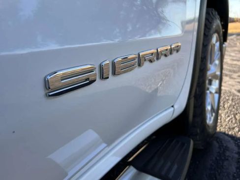 Used 2021 GMC Sierra 1500 SLT image 15