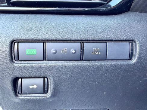 Used 2022 Nissan Sentra SV image 35