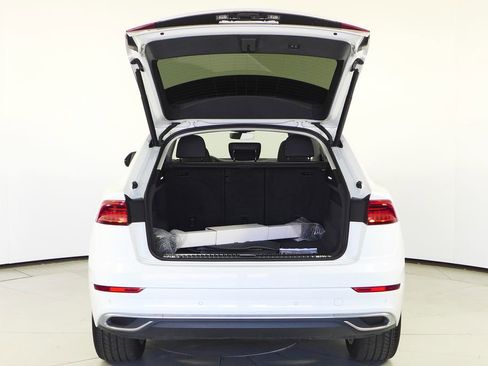 Used 2023 Audi Q8 Premium w/ Convenience Package image 10