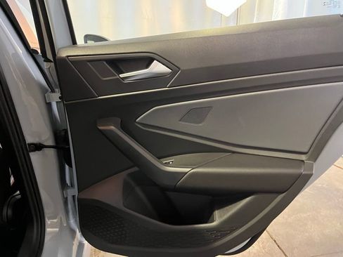 Used 2025 Volkswagen Jetta GLI Autobahn image 26