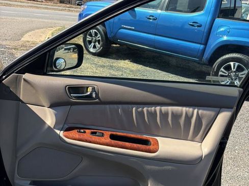 Used 2006 Toyota Camry V6 image 22