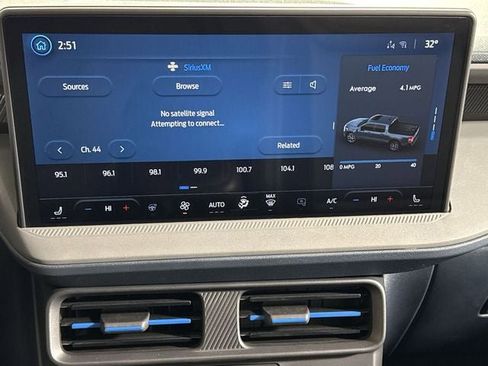 New 2025 Ford Maverick Lobo image 19