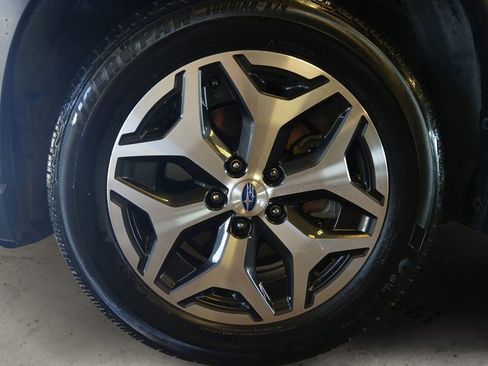 Used 2021 Subaru Forester Premium image 14