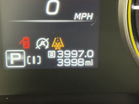 Certified 2025 Subaru Crosstrek 2.5i Sport w/ Crosstrek Mirror Package image 5