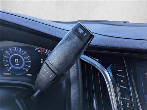 Used 2018 Cadillac Escalade ESV Premium Luxury image 12