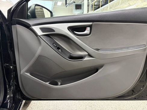 Used 2014 Hyundai Elantra Limited FWD image 26