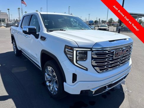 Used 2023 GMC Sierra 1500 Denali w/ Denali Reserve Package AWD/4WD image 1