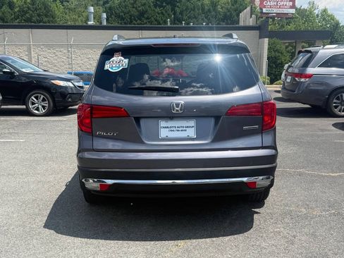 Used 2017 Honda Pilot Touring image 7