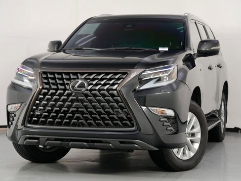 Used 2023 Lexus GX 460 Premium image 3