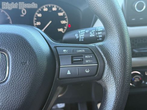 Used 2025 Honda HR-V LX image 18