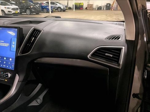 Certified 2024 Ford Edge SEL AWD/4WD image 15