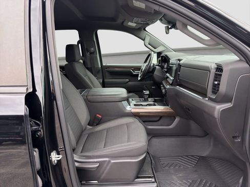 Used 2023 Chevrolet Silverado 1500 LT Trail Boss w/ Convenience Package II AWD/4WD image 18