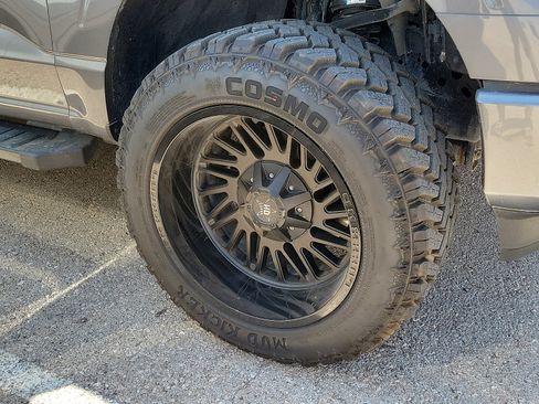 Used 2023 Ford F150 Lariat w/ Equipment Group 502A High AWD/4WD image 5
