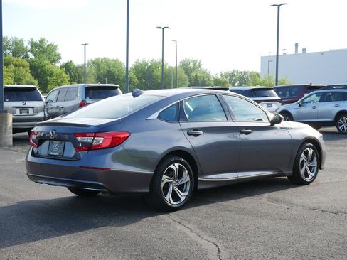 Used 2018 Honda Accord EX image 6