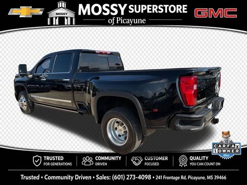 Used 2025 Chevrolet Silverado 3500 High Country w/ High Country Premium Package AWD/4WD image 3