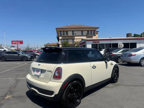 Used 2013 MINI Cooper S FWD image 9
