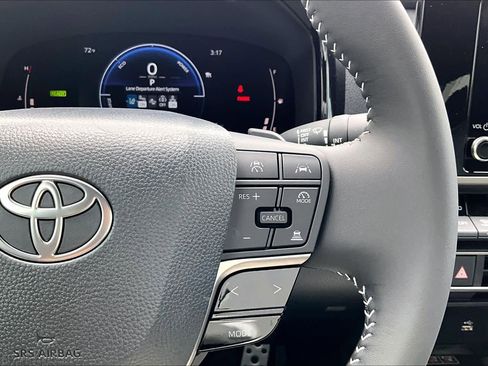 Used 2026 Toyota Camry SE w/ Convenience Package image 22