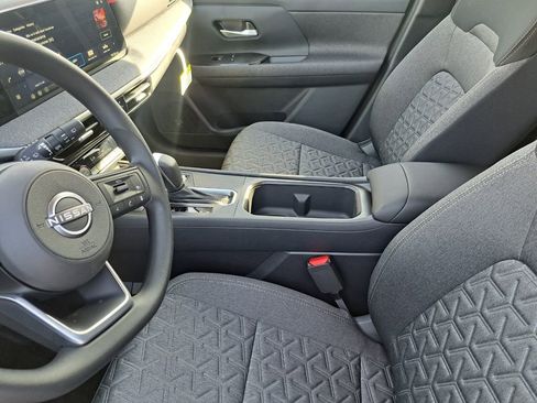 Used 2026 Nissan Kicks SV image 15