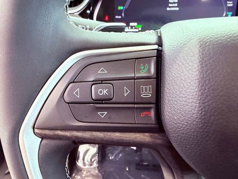 Used 2022 Jeep Grand Cherokee Limited 4xe w/ Luxury Tech Group II image 26