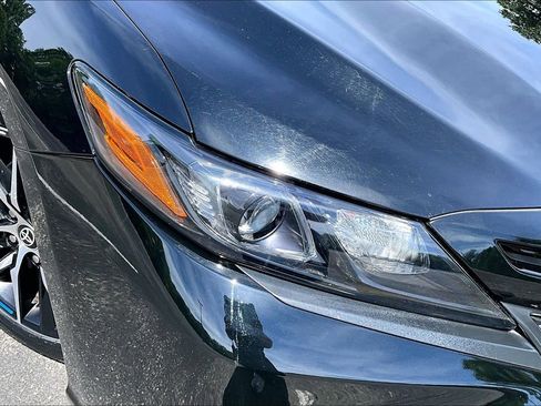 Used 2022 Toyota Camry SE FWD image 32