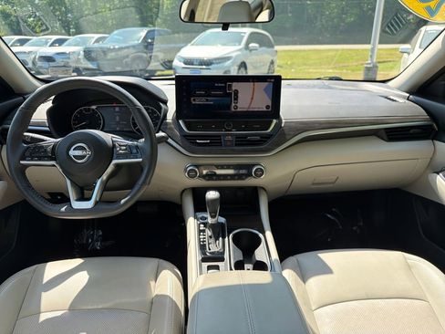 Used 2024 Nissan Altima 2.5 SL FWD image 15
