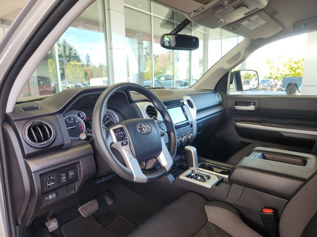 Used 2016 Toyota Tundra SR5 w/ SR5 Upgrade Package AWD/4WD image 17