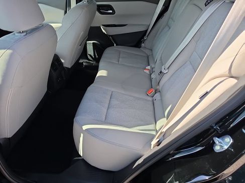 Certified 2025 Nissan Rogue SV AWD/4WD image 17
