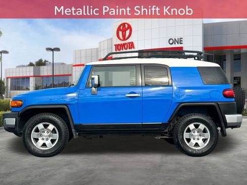 Used 2007 Toyota FJ Cruiser 4WD image 9