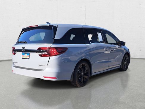 Used 2024 Honda Odyssey Sport image 5