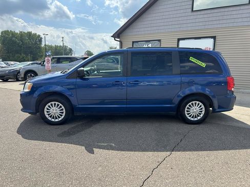Used 2011 Dodge Grand Caravan SXT FWD image 8