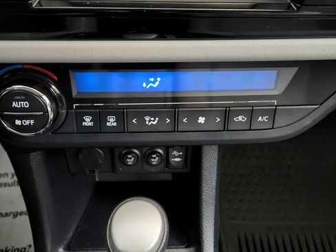 Certified 2016 Toyota Corolla LE FWD image 30