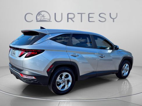 Certified 2024 Hyundai Tucson SE FWD image 5