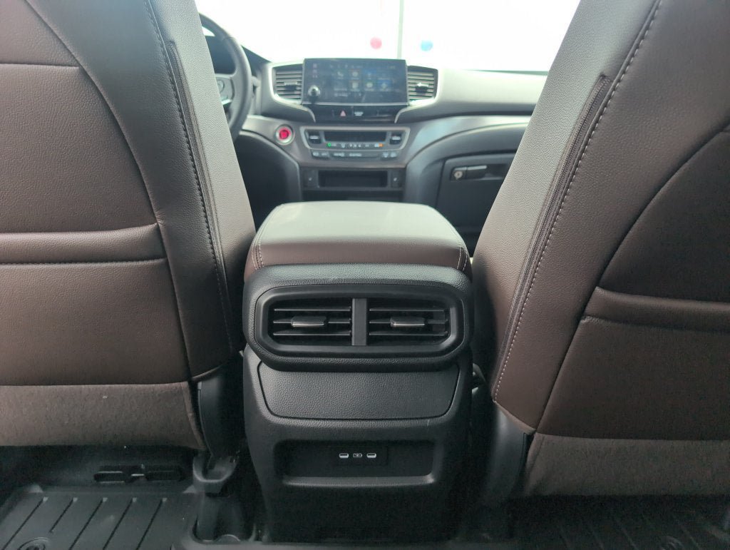 Used 2025 Honda Passport EX-L image 34