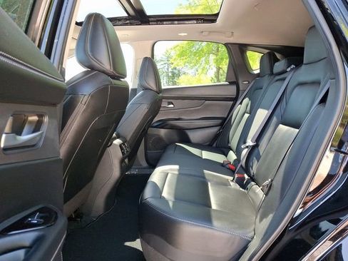 New 2025 Nissan Murano SL image 9